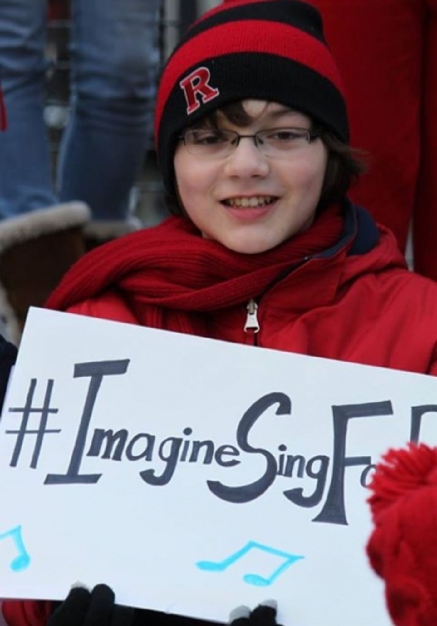 Photo Flash: Broadway Kids Sing for Peace in Times Square  Image