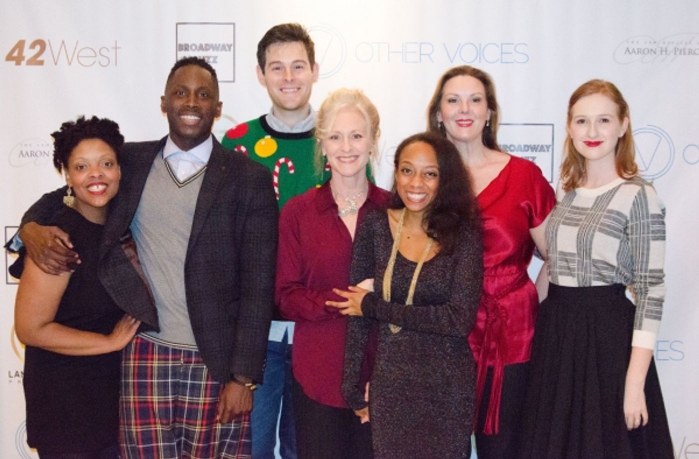 Photo Flash: Lisa Lampanelli Headlines Other Voices' BROADWAY HOLIDAY at 42West Photo Flash: Lisa Lampanelli Headlines Other Voices' BROADWAY HOLIDAY at 42West Image