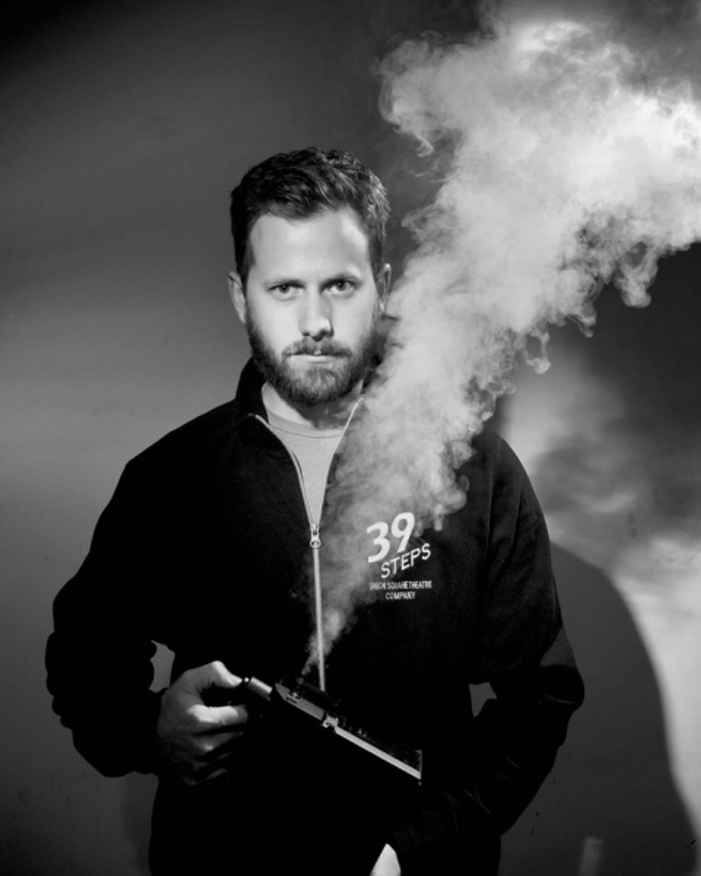 Photo Flash: 39 STEPS Company Takes Vintage Glamour Shots  Image