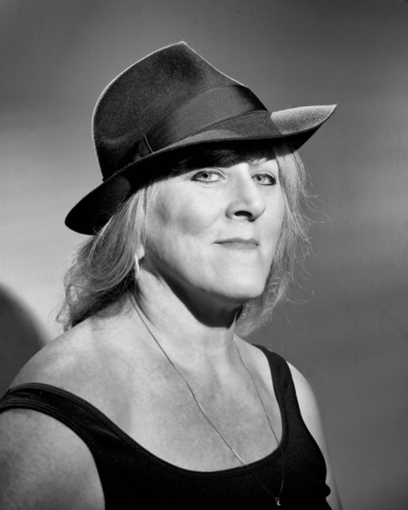 Photo Flash: 39 STEPS Company Takes Vintage Glamour Shots  Image