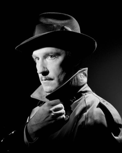 Daniel Harray Photo
