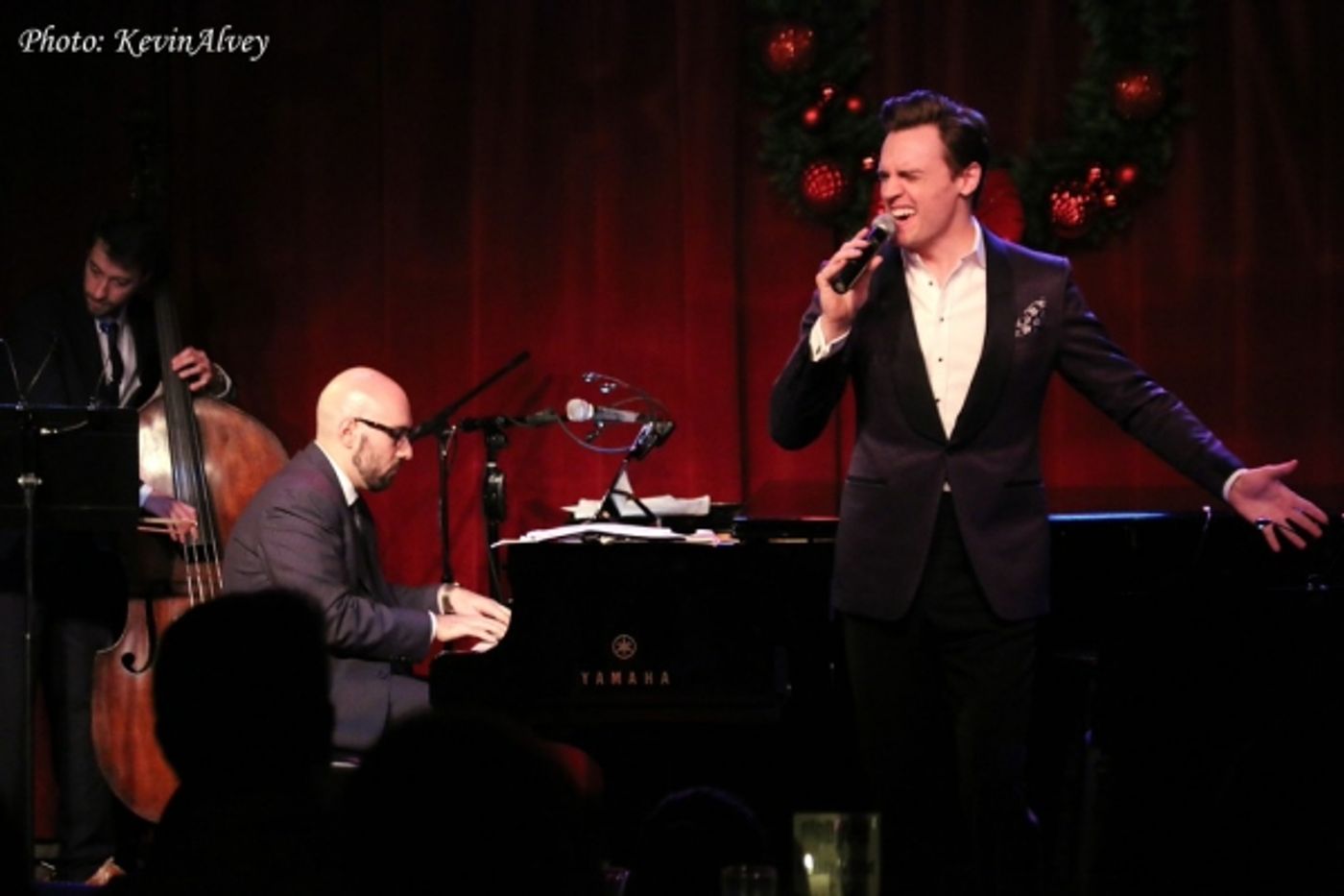 Photo Flash: Stage and Screen Star Erich Bergen Joins Jazz Pianist Angelo Di Loreto at Birdland Photo Flash: Stage and Screen Star Erich Bergen Joins Jazz Pianist Angelo Di Loreto at Birdland Image