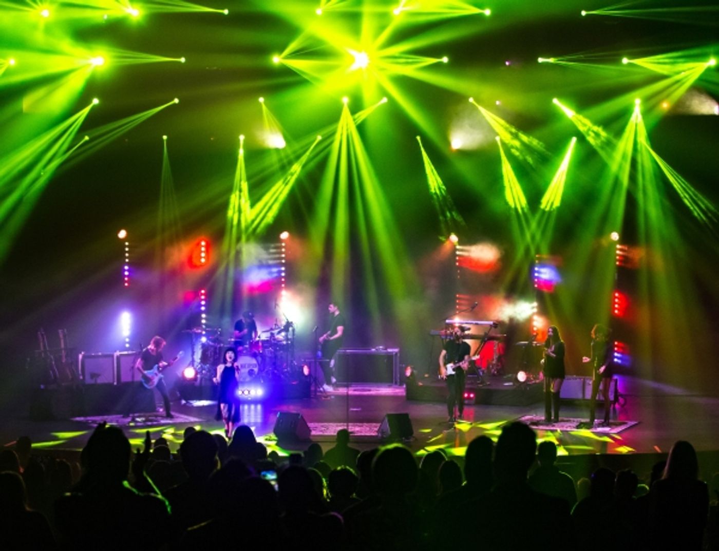 Photo Flash: GRAMMY Nominee and Stage Star Carly Rae Jepsen Kicks Off New Year's in Las Vegas Photo Flash: GRAMMY Nominee and Stage Star Carly Rae Jepsen Kicks Off New Year's in Las Vegas Image