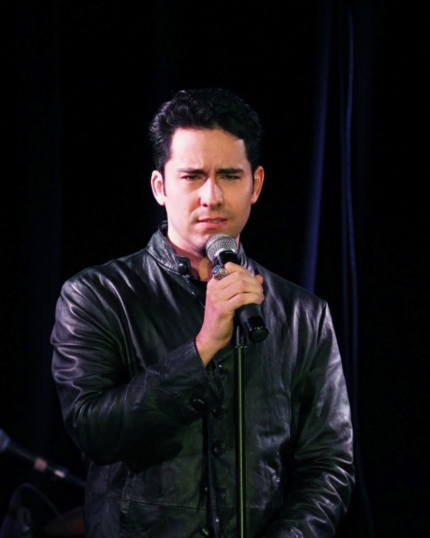 Photo Coverage: HAPPY NEW YEAR! John Lloyd Young Plays Sterling's Upstairs At The Federal  Image