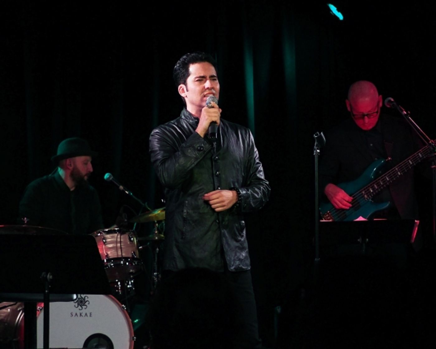 Photo Coverage: HAPPY NEW YEAR! John Lloyd Young Plays Sterling's Upstairs At The Federal  Image