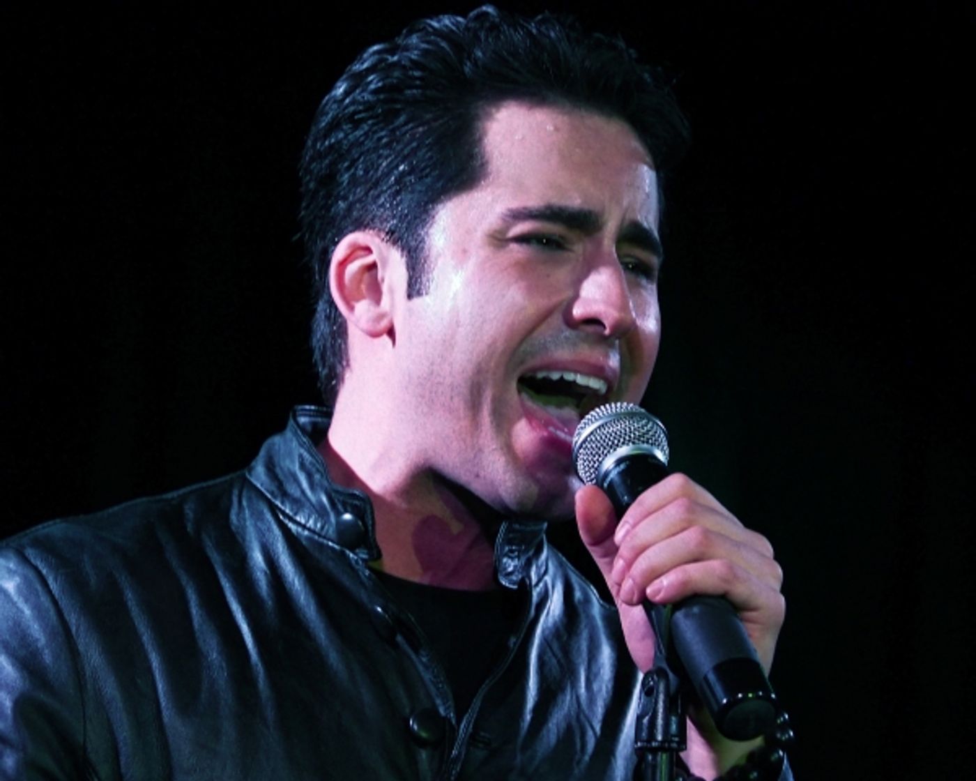 Photo Coverage: HAPPY NEW YEAR! John Lloyd Young Plays Sterling's Upstairs At The Federal  Image