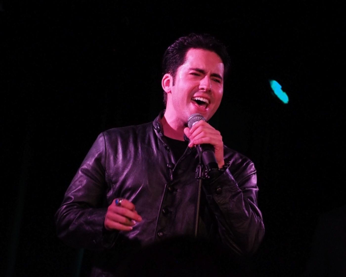Photo Coverage: HAPPY NEW YEAR! John Lloyd Young Plays Sterling's Upstairs At The Federal  Image