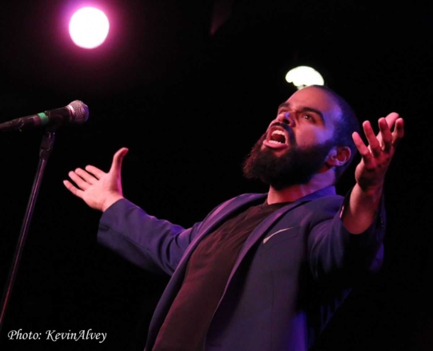 Photo Flash: Neil Bartram and Company Sing NEW SONGS FOR A NEW YEAR at Birdland  Image