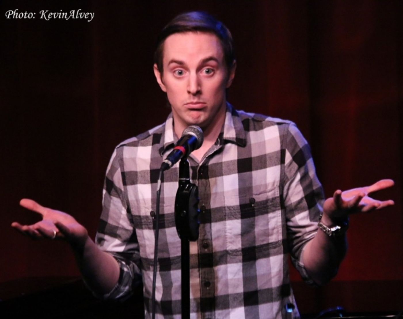 Photo Flash: Neil Bartram and Company Sing NEW SONGS FOR A NEW YEAR at Birdland  Image