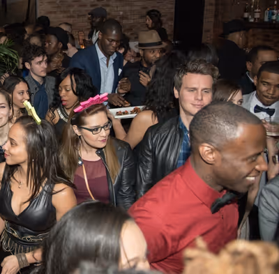 The crowd, including Jonathan Groff Photo