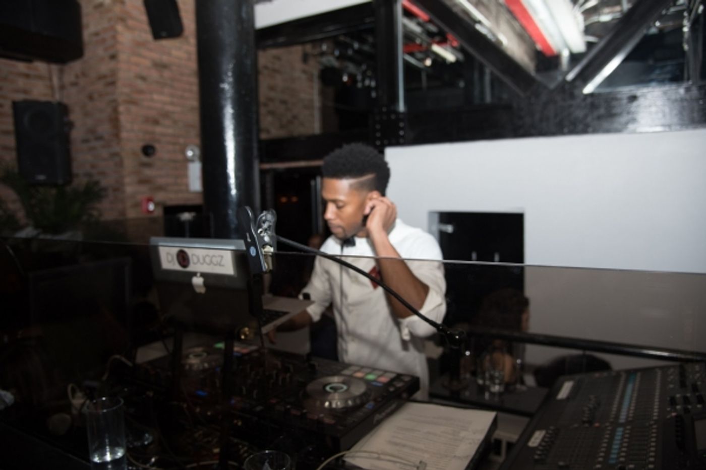 Photo Flash: Stars of HAMILTON and More Perform at 'Off the Kuff' New Year's Eve Blowout  Image
