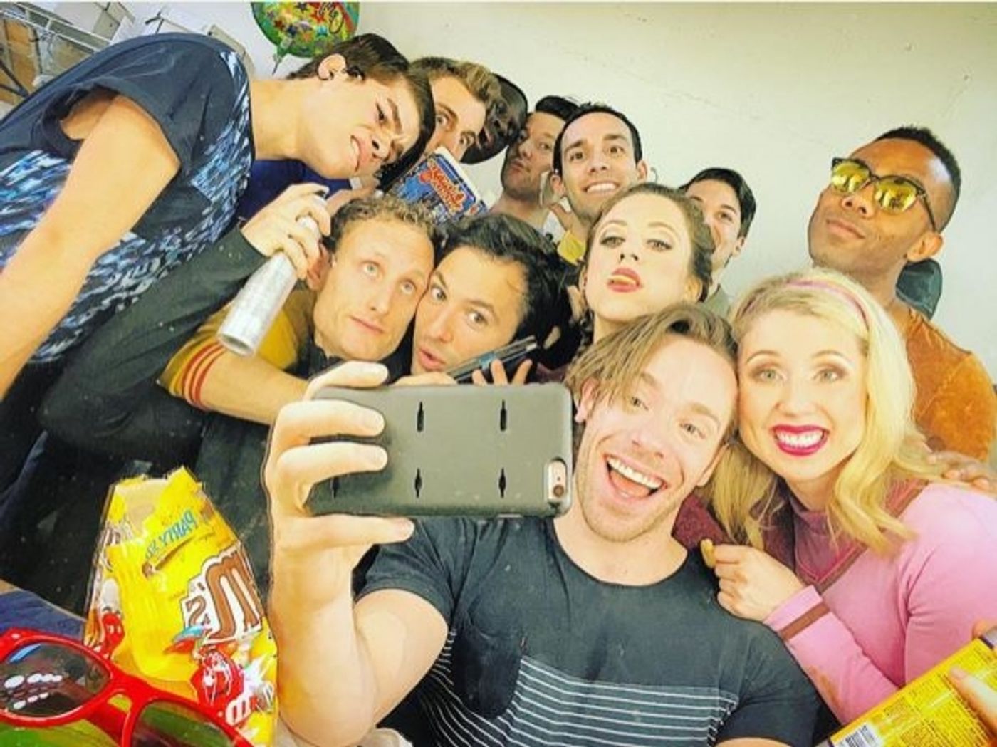 Photo Flash: Saturday Intermission Pics, 1/09- WICKED, AN AMERICAN IN PARIS, SOMETHING ROTTEN!, and Many More! Photo Flash: Saturday Intermission Pics, 1/09- WICKED, AN AMERICAN IN PARIS, SOMETHING ROTTEN!, and Many More! Image