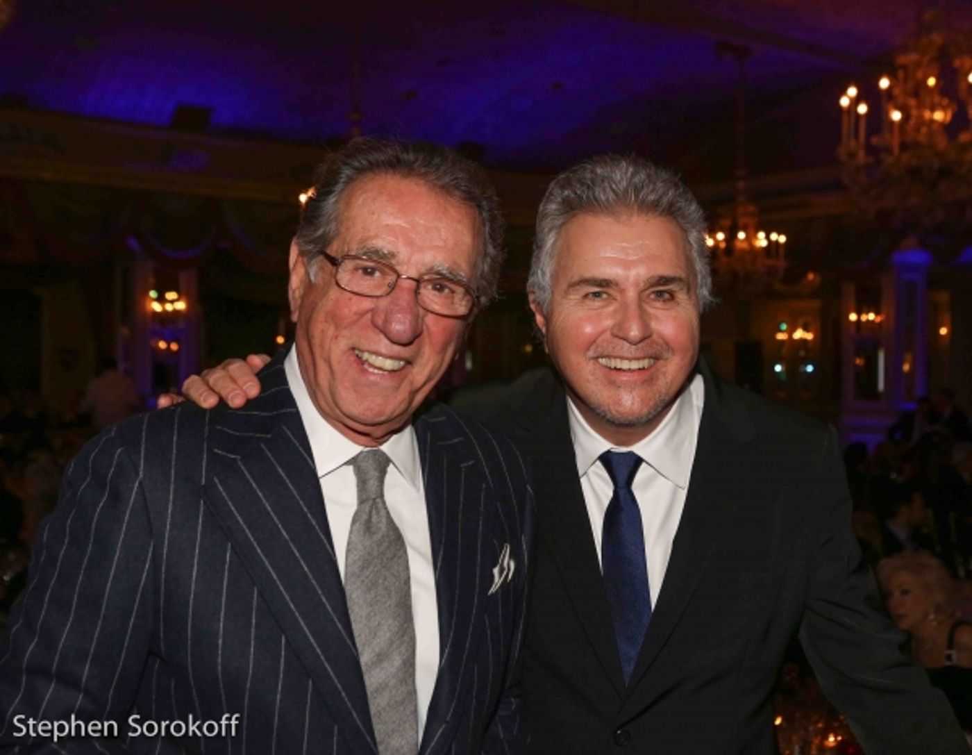 Photo Coverage: Dionne Warwick, Wayne Newton, Steve Tyrell, Robert Davi Perform at Friars Sinatra Celebration  Image