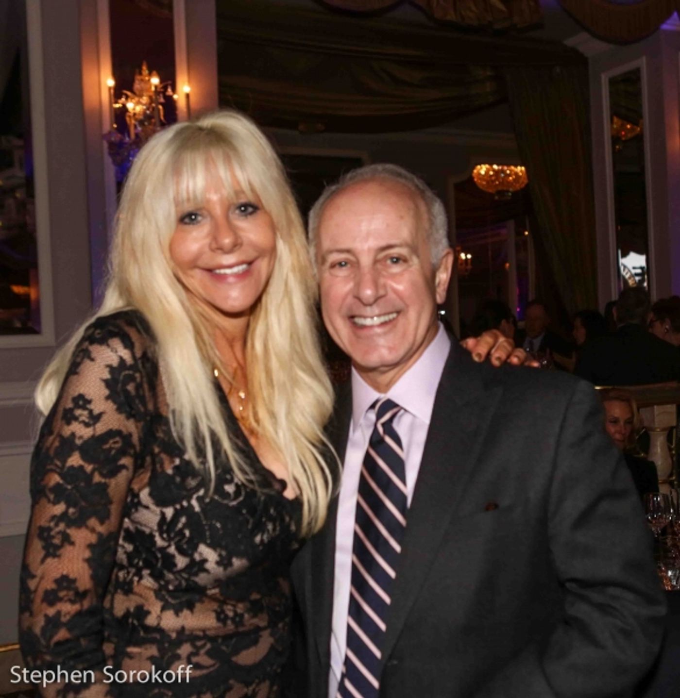 Photo Coverage: Dionne Warwick, Wayne Newton, Steve Tyrell, Robert Davi Perform at Friars Sinatra Celebration  Image