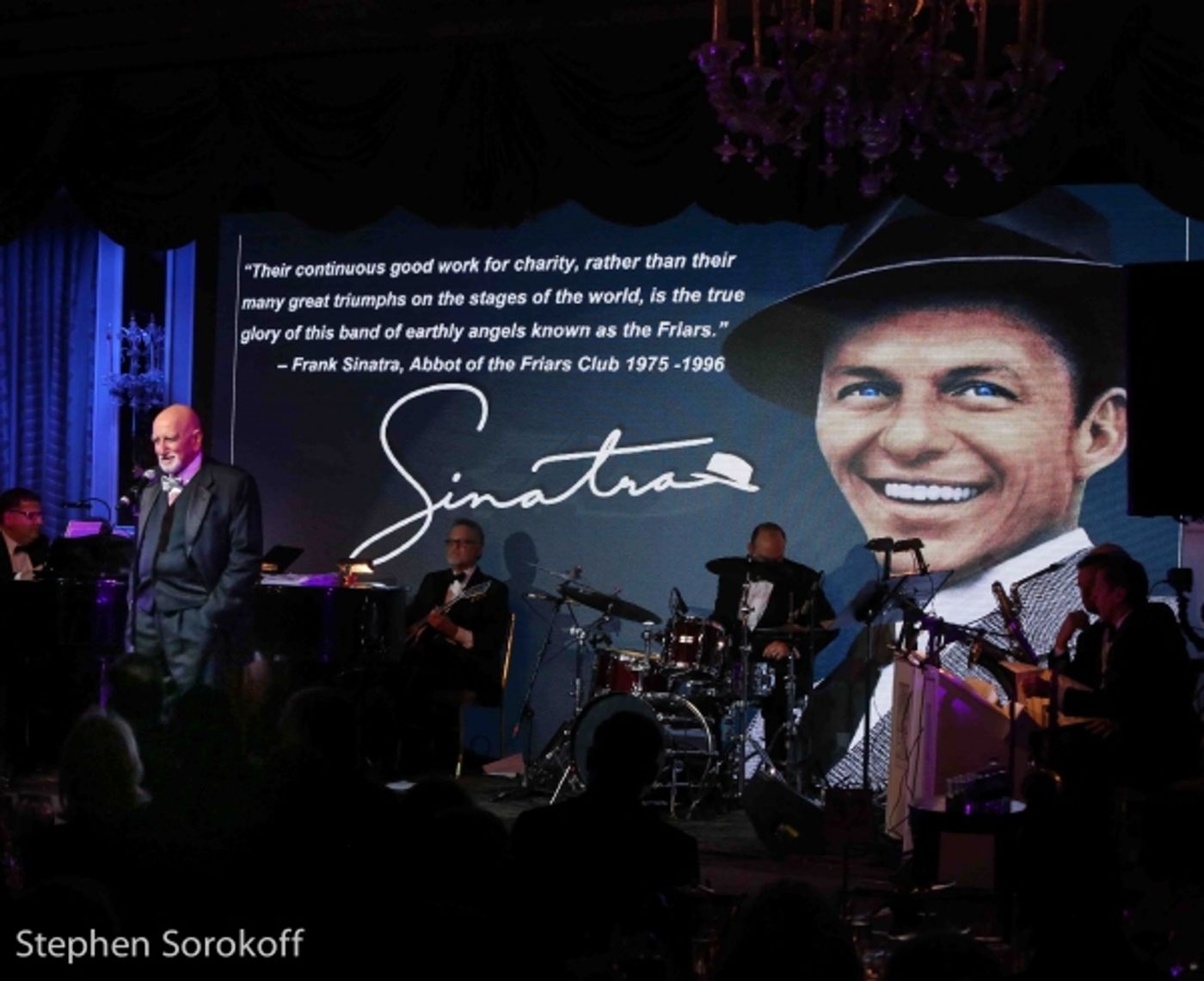 Photo Coverage: Dionne Warwick, Wayne Newton, Steve Tyrell, Robert Davi Perform at Friars Sinatra Celebration  Image