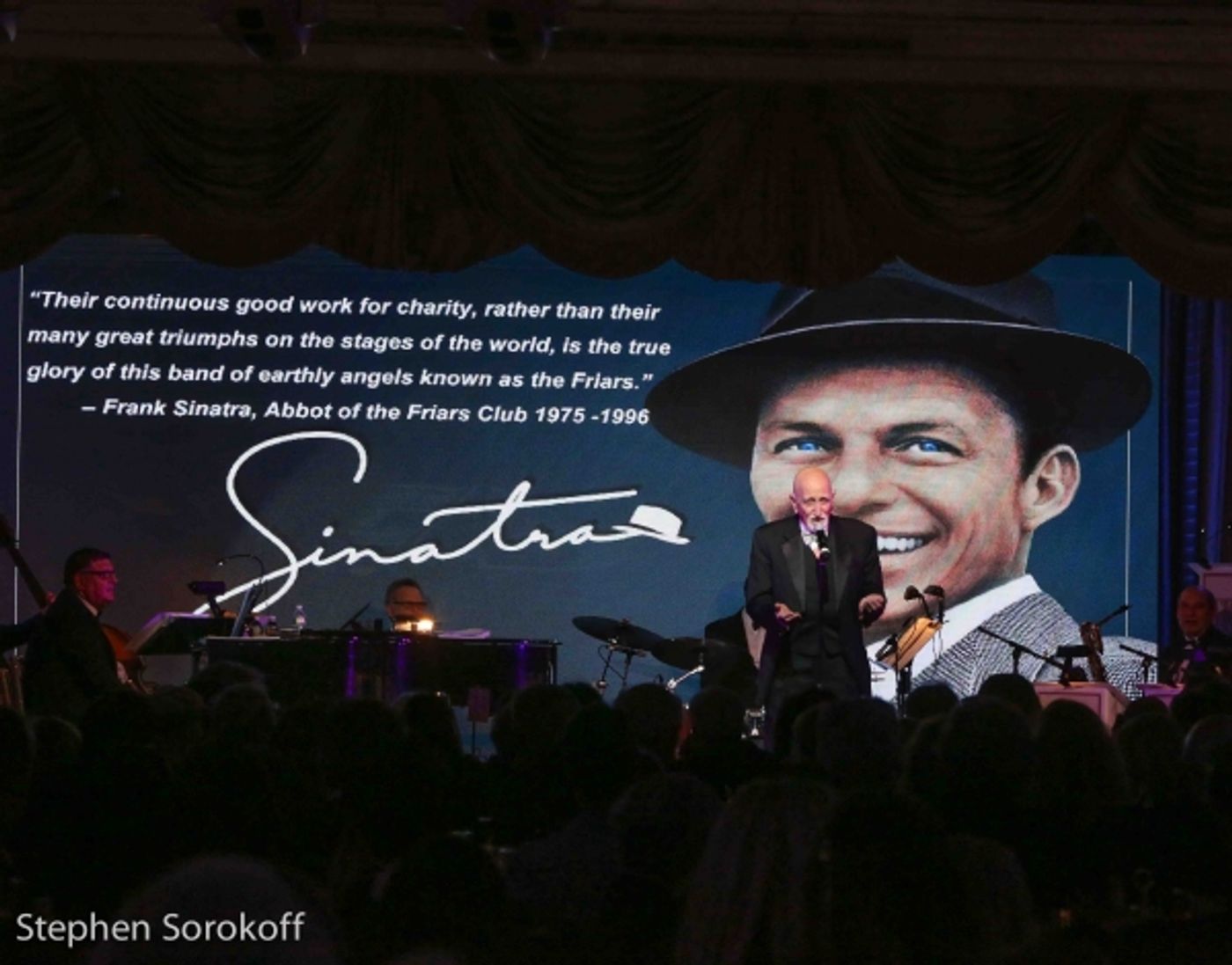 Photo Coverage: Dionne Warwick, Wayne Newton, Steve Tyrell, Robert Davi Perform at Friars Sinatra Celebration  Image