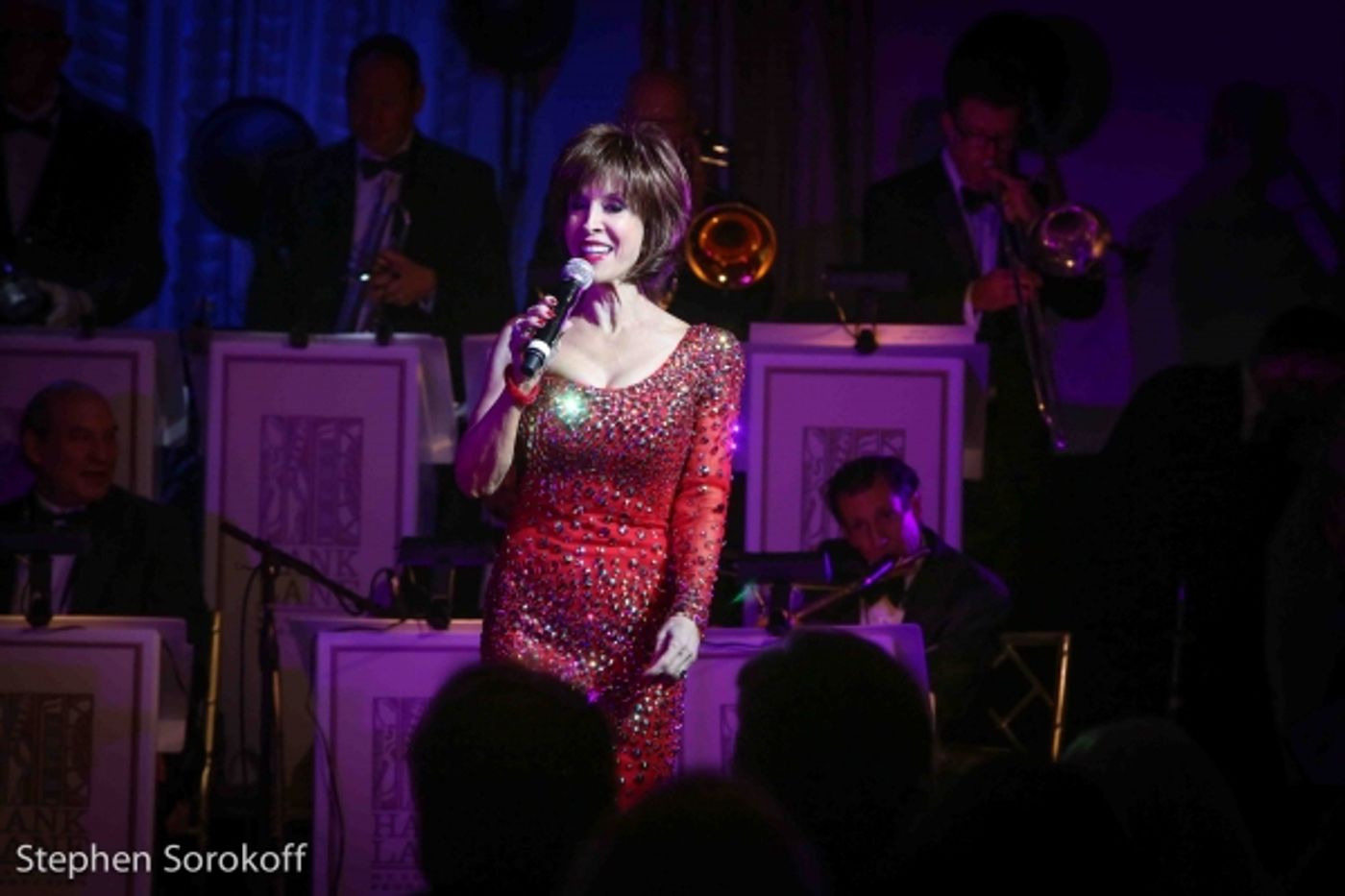 Photo Coverage: Dionne Warwick, Wayne Newton, Steve Tyrell, Robert Davi Perform at Friars Sinatra Celebration  Image