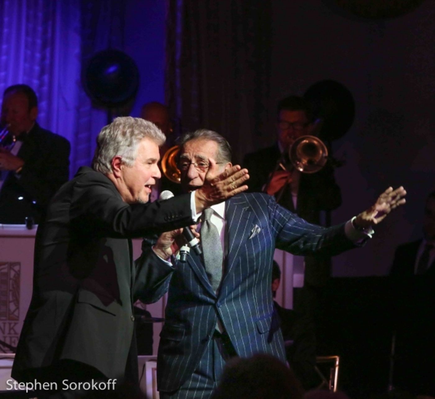 Photo Coverage: Dionne Warwick, Wayne Newton, Steve Tyrell, Robert Davi Perform at Friars Sinatra Celebration  Image