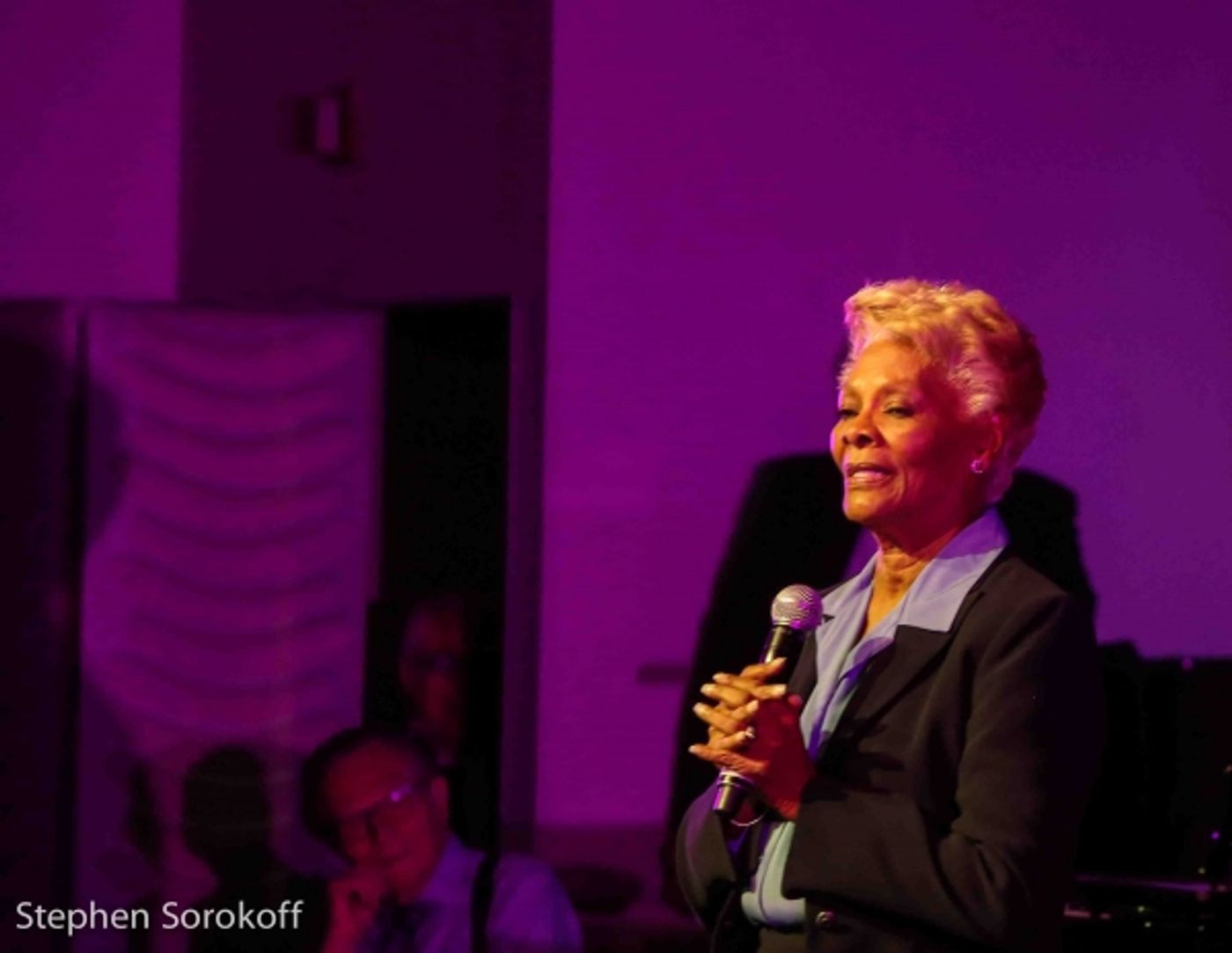 Photo Coverage: Dionne Warwick, Wayne Newton, Steve Tyrell, Robert Davi Perform at Friars Sinatra Celebration  Image