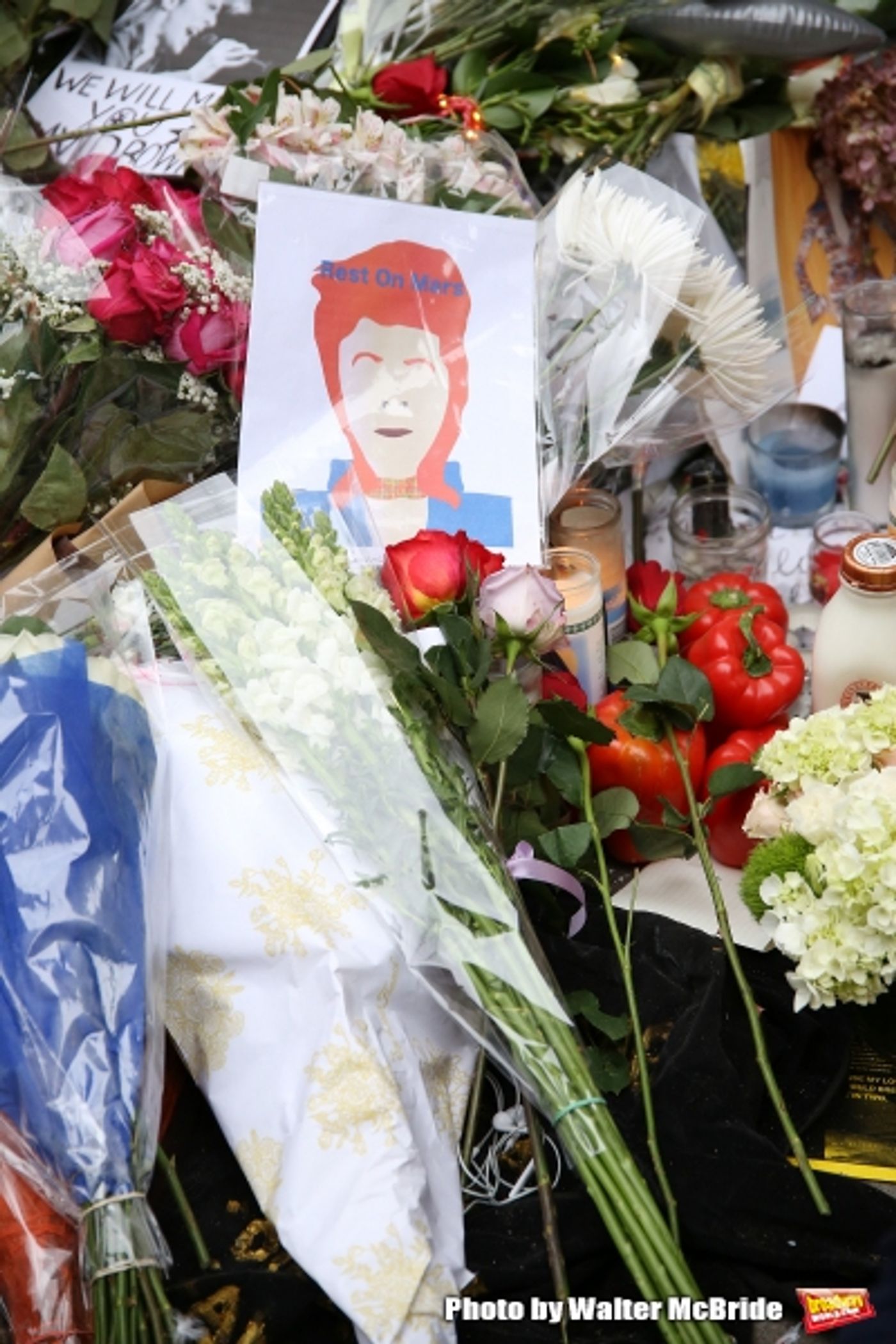 Photo Coverage: Fans Tribute David Bowie Outside of LAZARUS Photo Coverage: Fans Tribute David Bowie Outside of LAZARUS Image