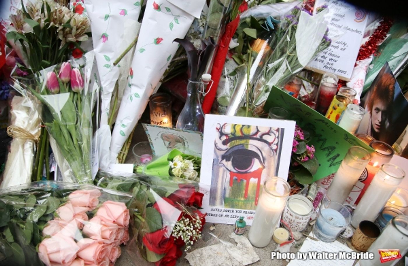 Photo Coverage: Fans Tribute David Bowie Outside of LAZARUS Photo Coverage: Fans Tribute David Bowie Outside of LAZARUS Image