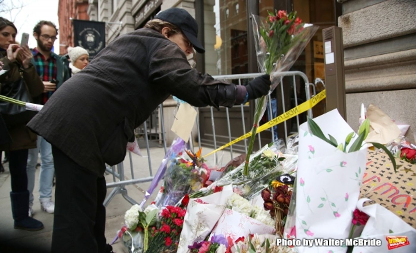 Photo Coverage: Fans Tribute David Bowie Outside of LAZARUS Photo Coverage: Fans Tribute David Bowie Outside of LAZARUS Image