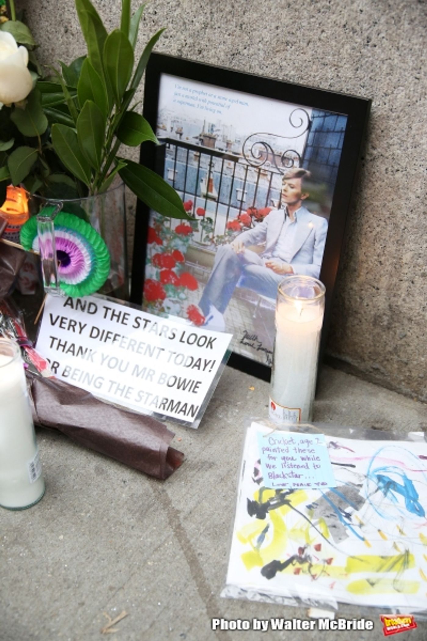 Photo Coverage: Fans Tribute David Bowie Outside of LAZARUS Photo Coverage: Fans Tribute David Bowie Outside of LAZARUS Image