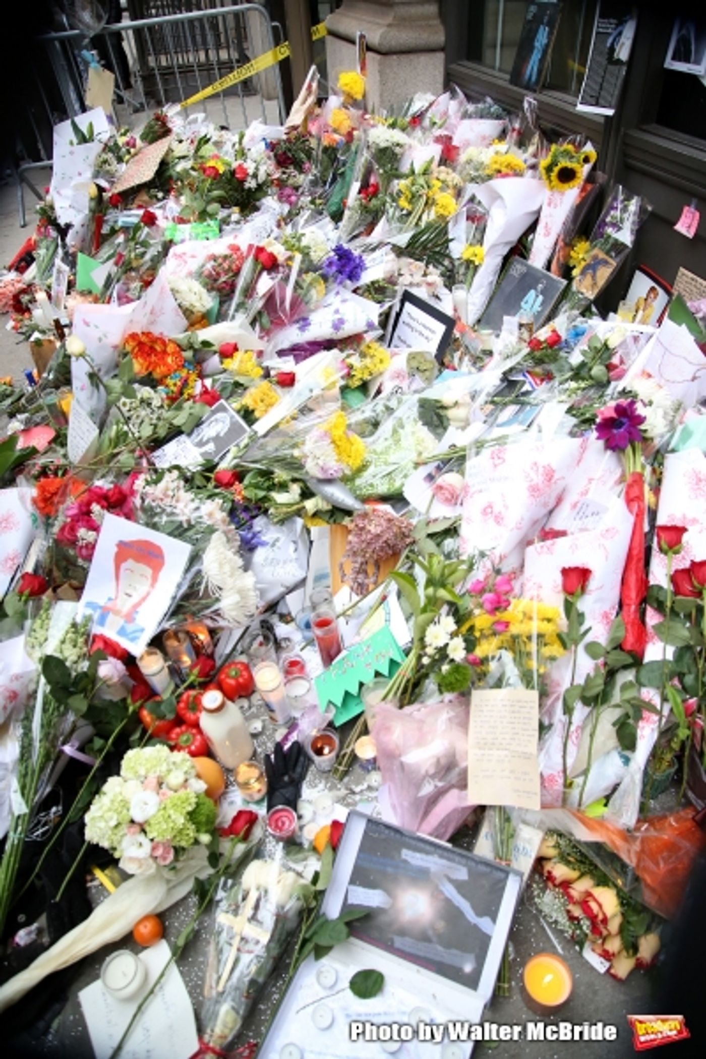 Photo Coverage: Fans Tribute David Bowie Outside of LAZARUS Photo Coverage: Fans Tribute David Bowie Outside of LAZARUS Image