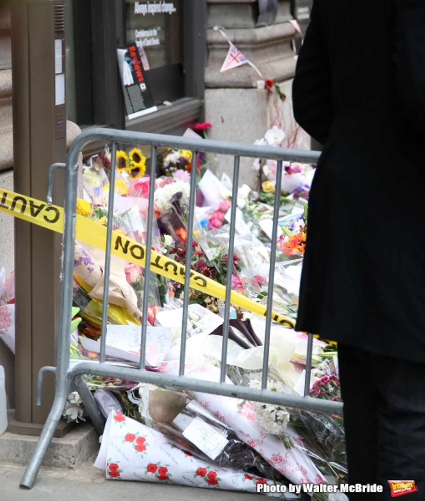 Photo Coverage: Fans Tribute David Bowie Outside of LAZARUS Photo Coverage: Fans Tribute David Bowie Outside of LAZARUS Image
