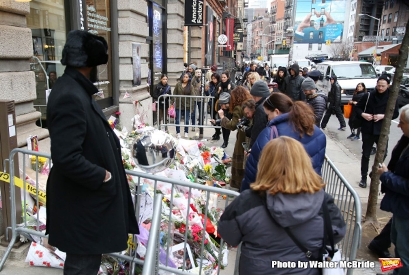 Photo Coverage: Fans Tribute David Bowie Outside of LAZARUS Photo Coverage: Fans Tribute David Bowie Outside of LAZARUS Image