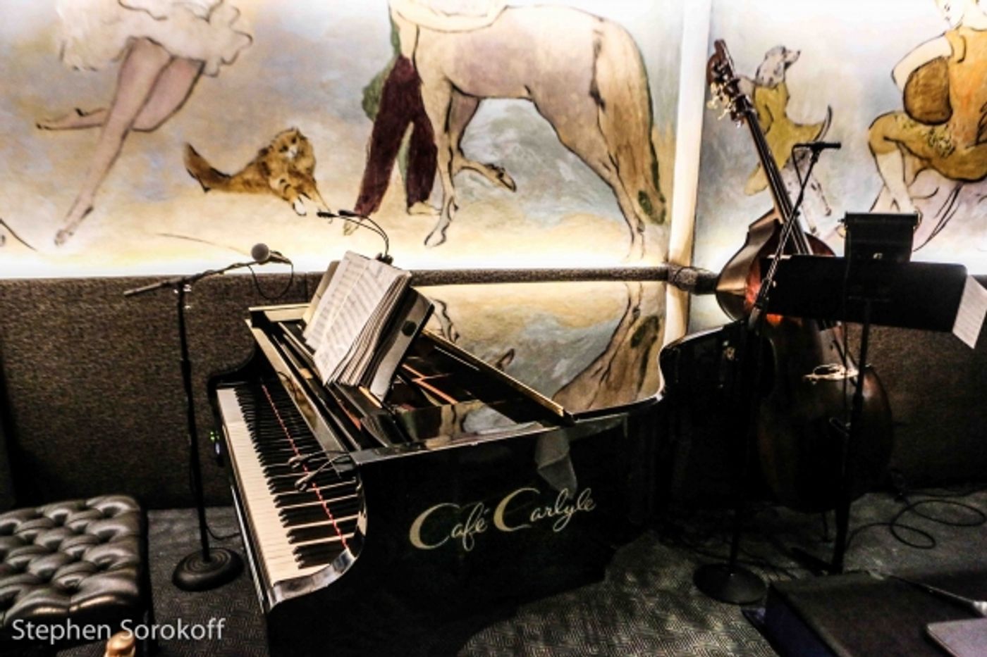 Photo Coverage: Ten-Time Tony Winner Tommy Tune Returns to Cafe Carlyle  Image