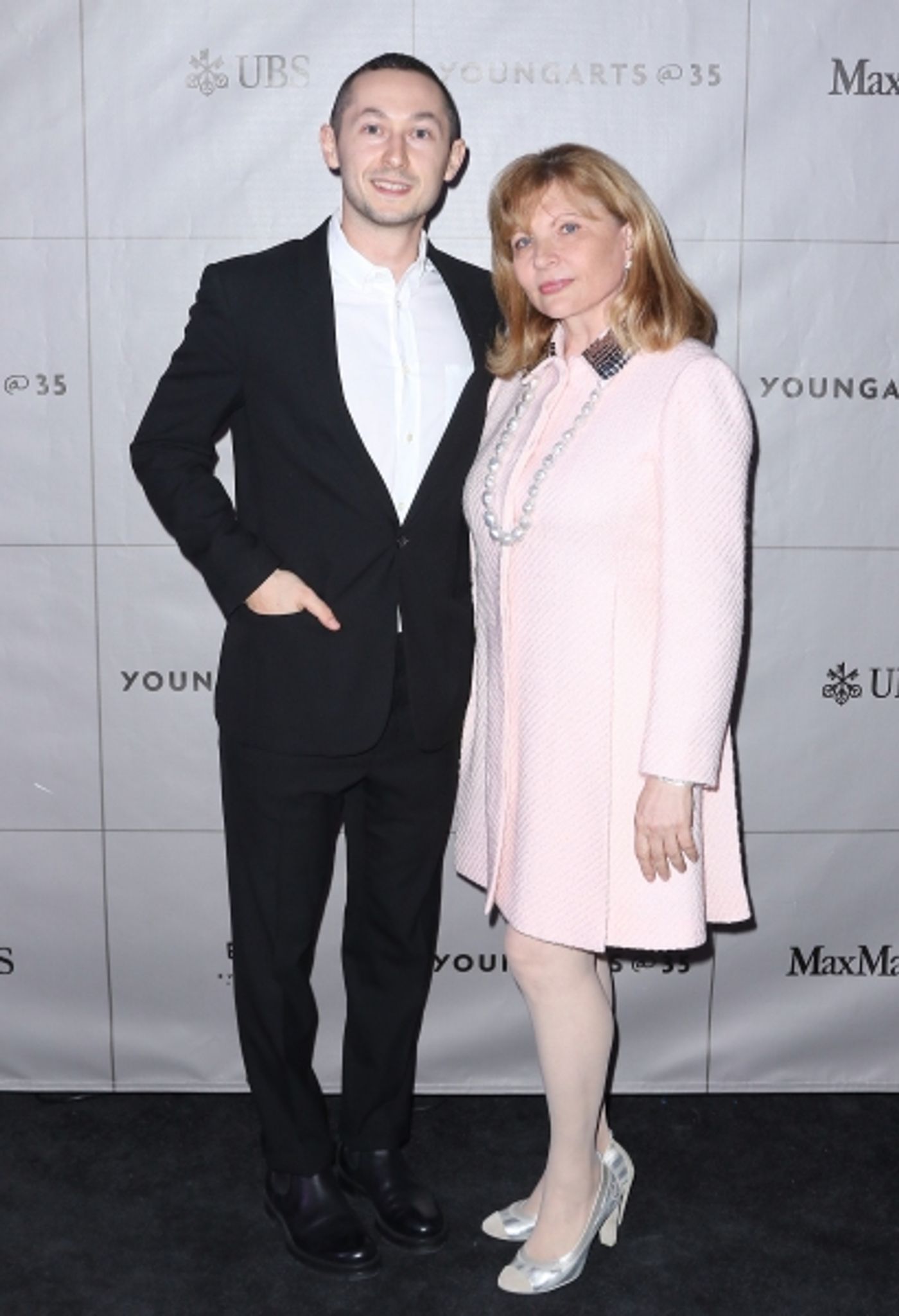 Photo Flash: Rosie Perez, Robert Wilson, Tony Yazbeck and More at YoungArts 2016 Backyard Ball  Image