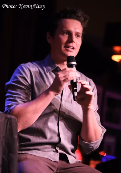 Jonathan Groff Photo