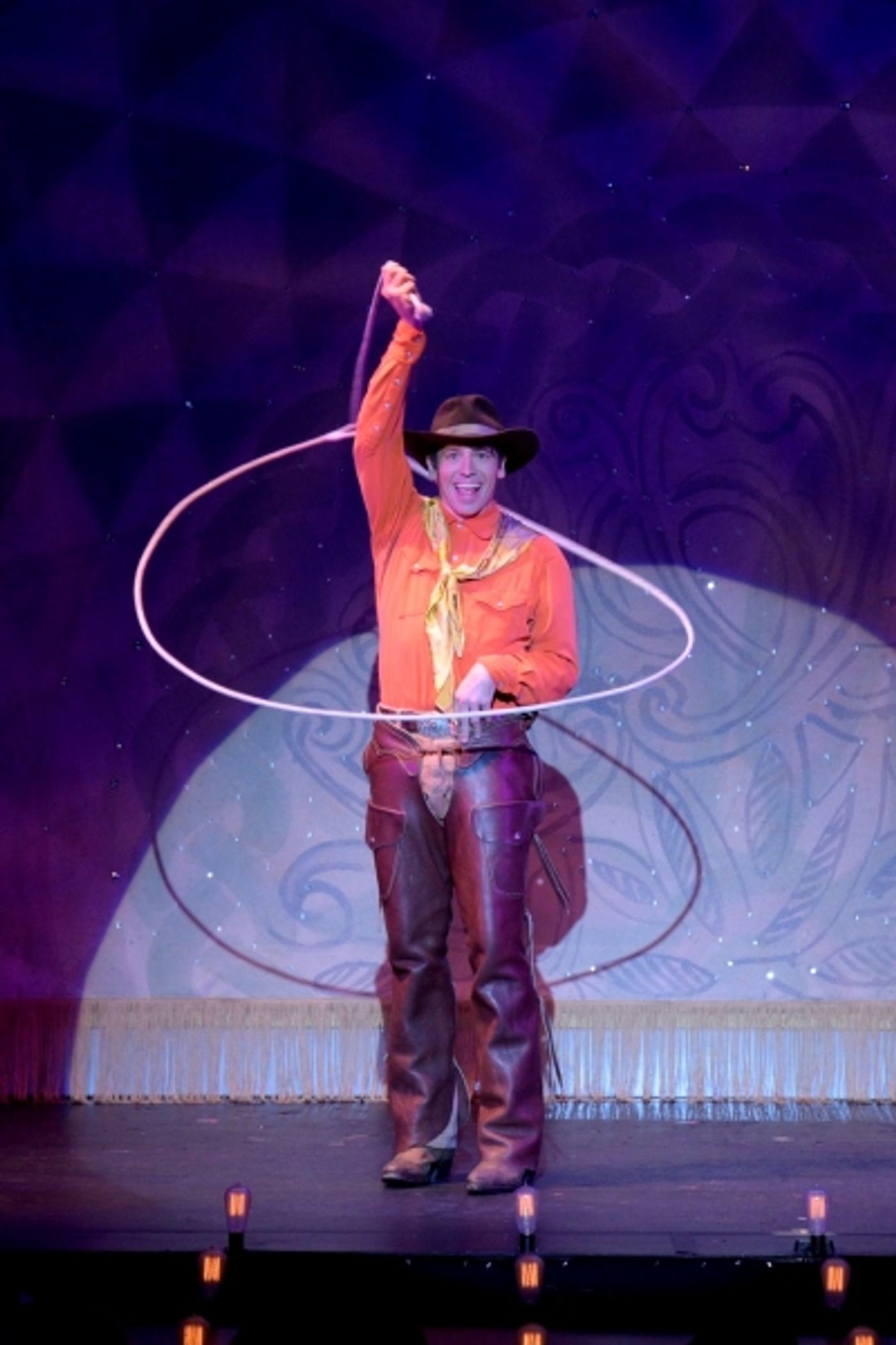 Photo Flash: First Look at THE WILL ROGERS FOLLIES at Maltz Jupiter Theatre  Image