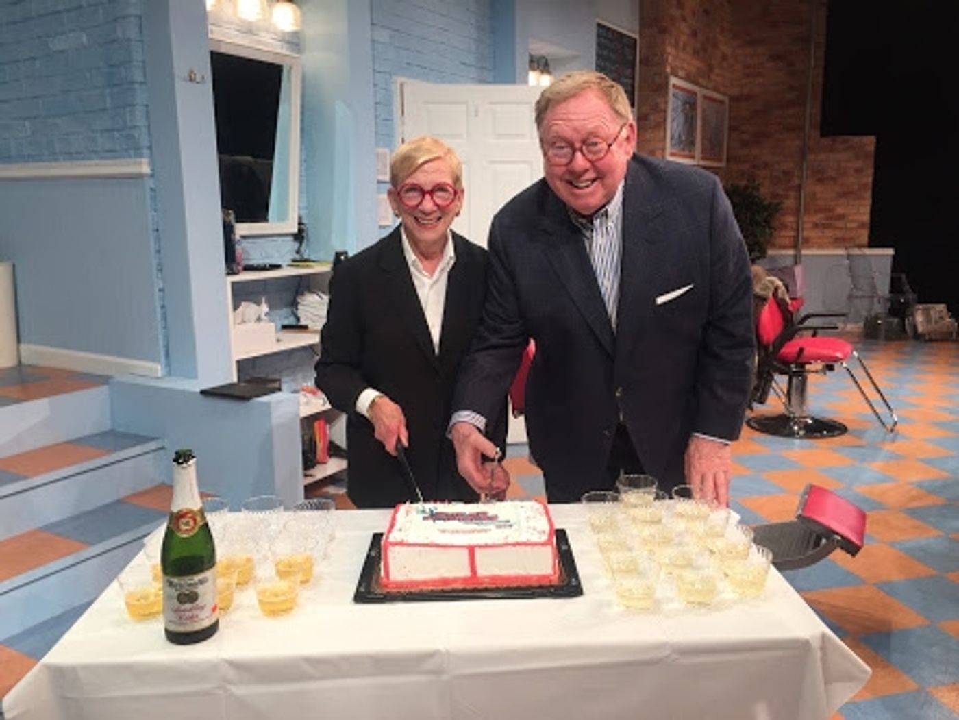 Photo Flash: Cast & Company of SHEAR MADNESS Celebrate 100th Performance Off-Broadway  Image