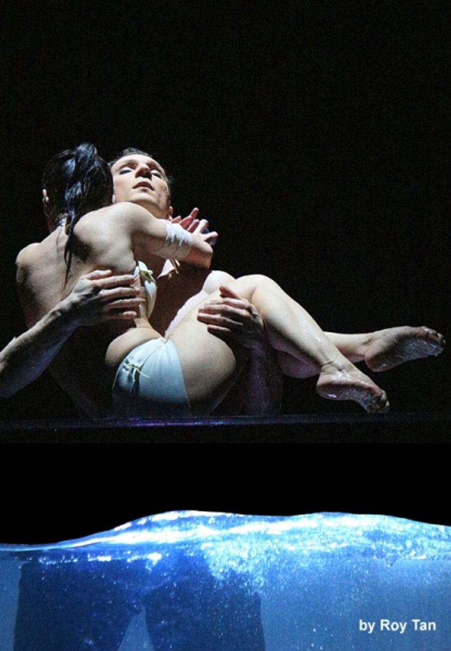 Photo Flash Exclusive: First Look at Cirque du Soleil's AMALUNA at Royal Albert Hall Image
