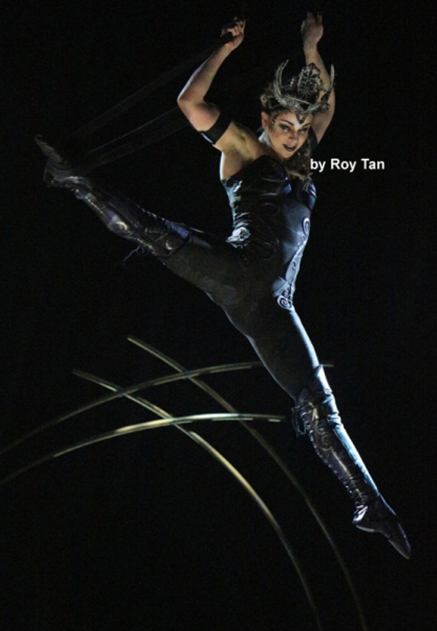 Photo Flash Exclusive: First Look at Cirque du Soleil's AMALUNA at Royal Albert Hall  Image