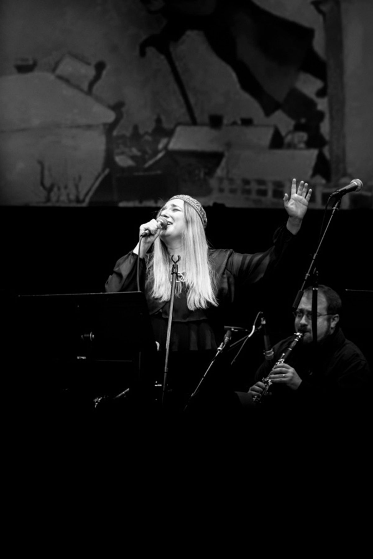 Cantor and singer-musician, Magda Fishman. Photo by Victor Nechay (properpix.com) at 