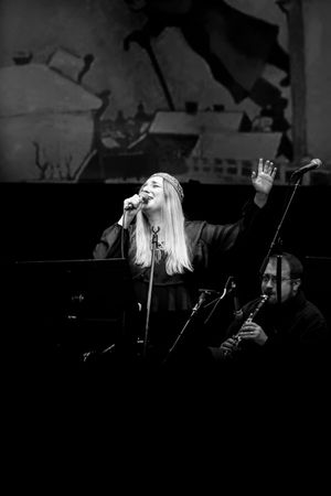 Cantor and singer-musician, Magda Fishman. Photo by Victor Nechay (properpix.com) Photo