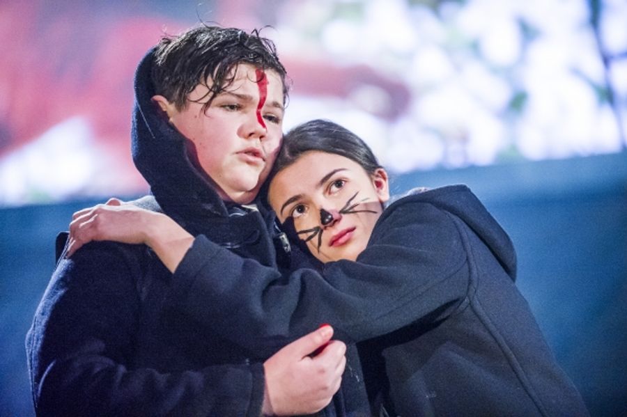 Photo Flash: First Look at Sophia Decaro, Max Gill and More in HERONS at the Lyric Hammersmith Image
