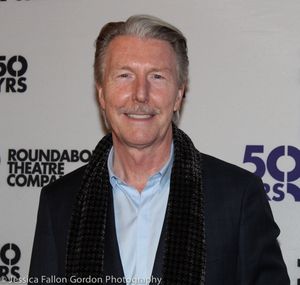 Byron Jennings Photo