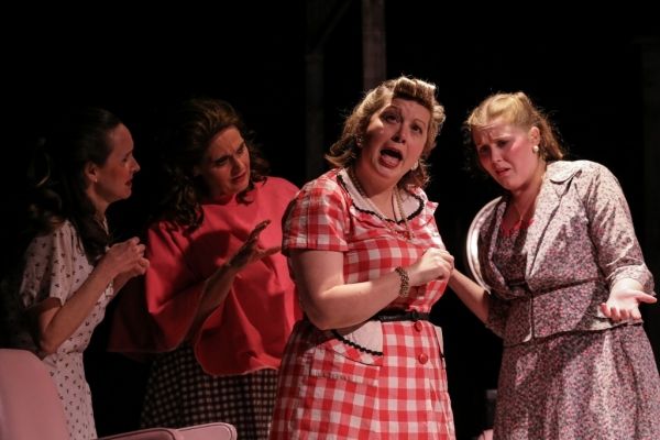 Ruby (Ellen Peters), Marcela (Neicie Packer), Omaha (Diana George), Jimmy Deeanne (Ji Photo