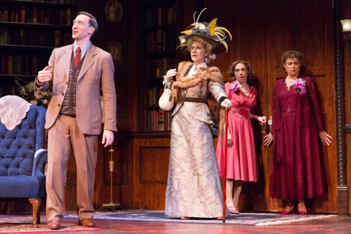 Photo Flash: First Look at HARVEY at Walnut Street Theatre  Image