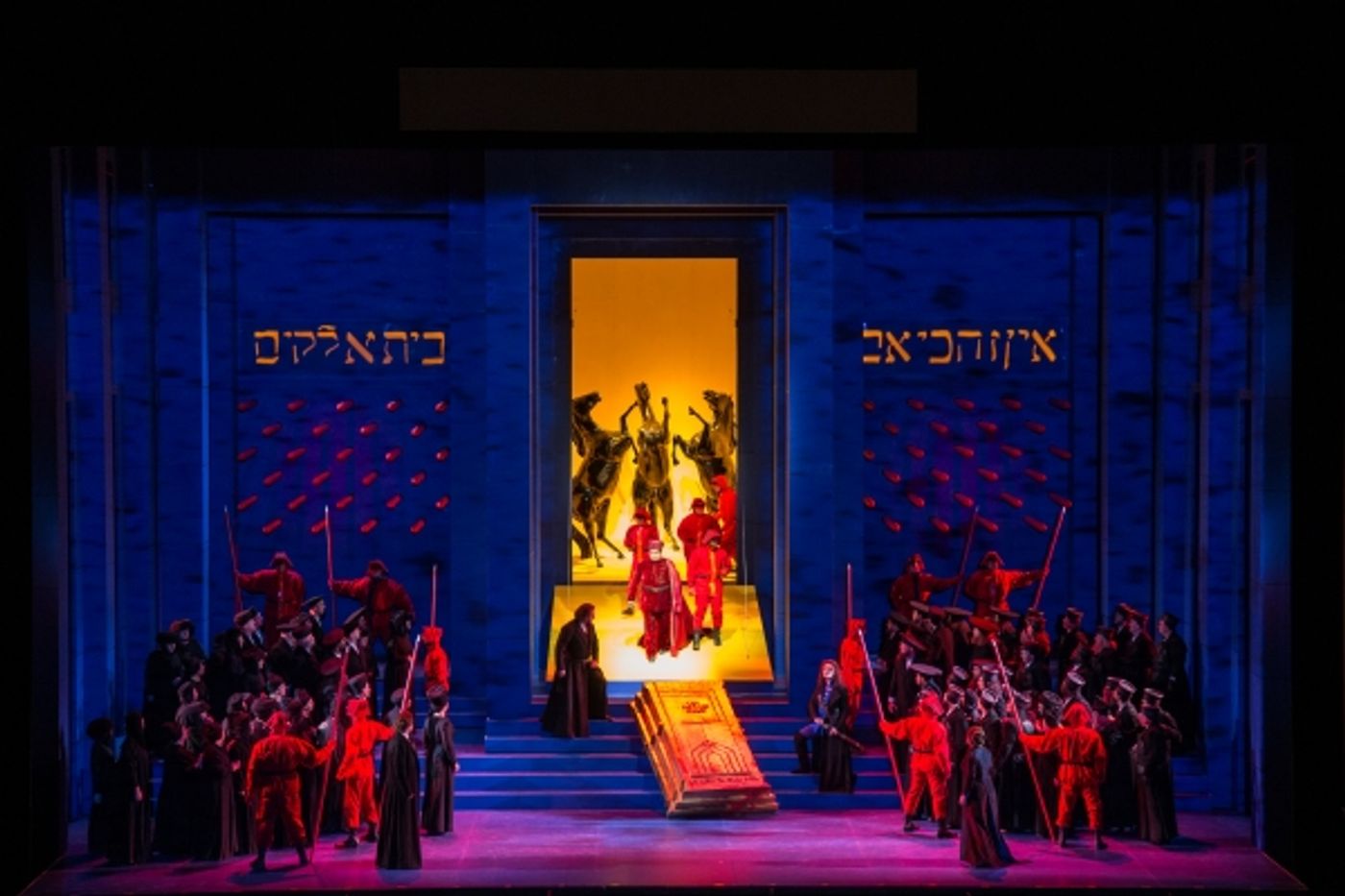Photo Flash: First Look at Tatiana Serjan, Elizabeth DeShong, and More in Chicago Lyric Opera's NABUCCO Image