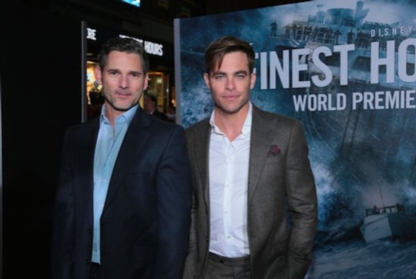 Eric Bana, Chris Pines Photo