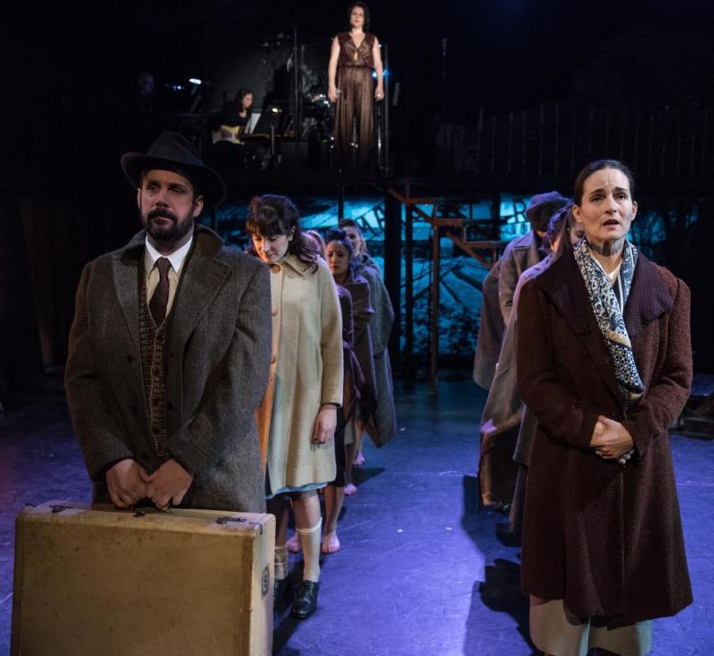 Photo Flash: First Look at Dee Roscioli & More in ROCK AND ROLL REFUGEE at Royal Family Performing Arts Space  Image