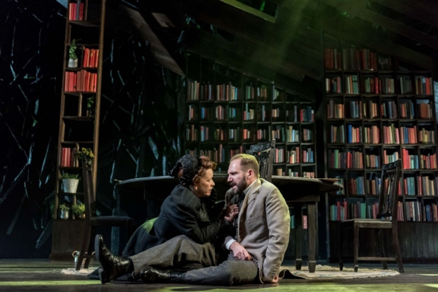 Photo Flash: First Look at Ralph Fiennes, Linda Emond & More in THE MASTER BUILDER at The Old Vic  Image