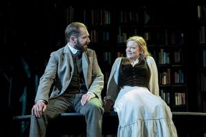 Ralph Fiennes, Sarah Snook Photo