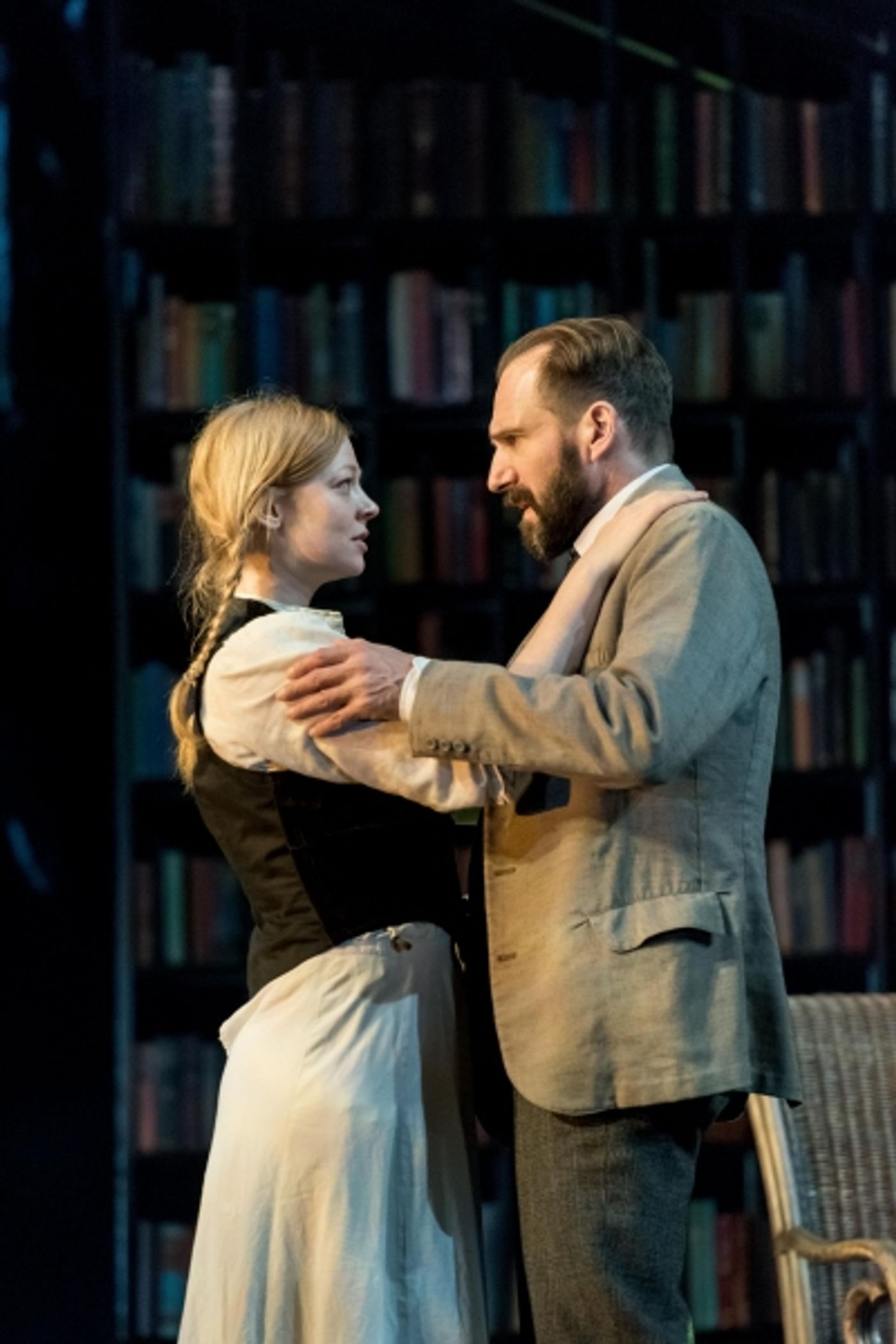 Photo Flash: First Look at Ralph Fiennes, Linda Emond & More in THE MASTER BUILDER at The Old Vic  Image