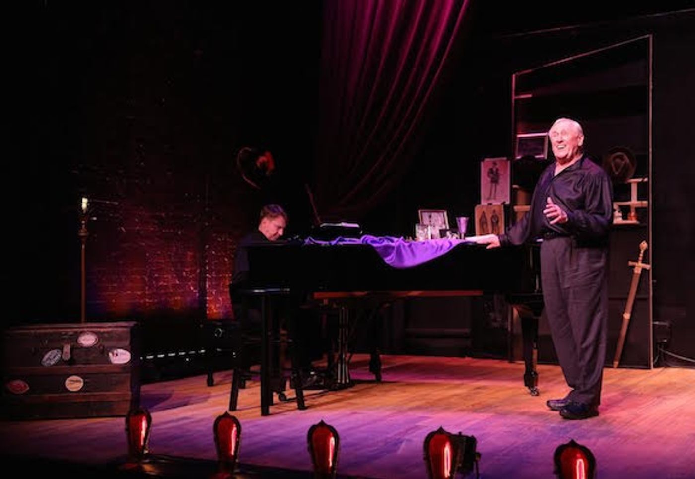 Photo Flash: First Look at Tony Winner Len Cariou in BROADWAY AND THE BARD  Image